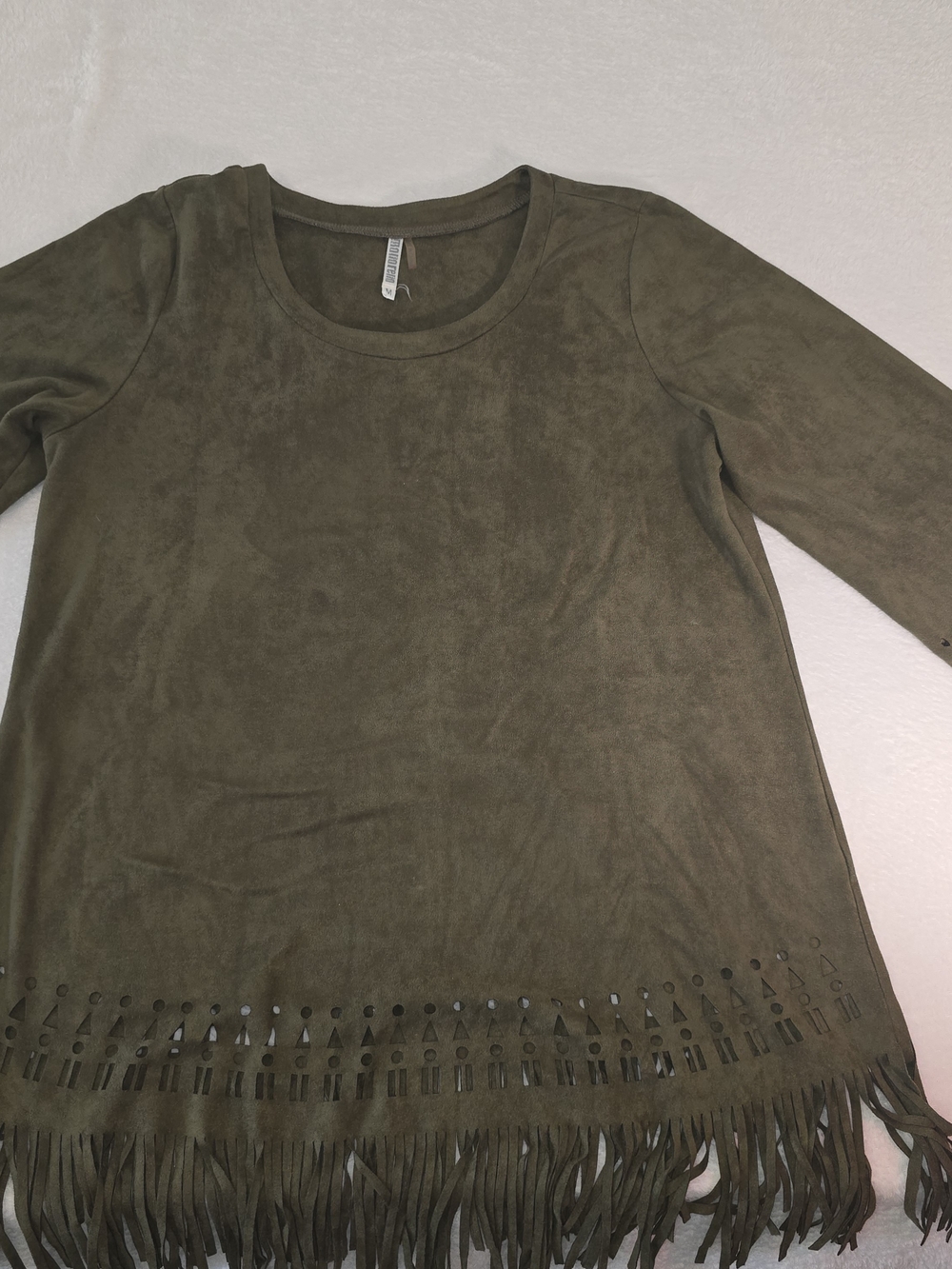 MONORENO Green Faux Suede Mini Dress Size M Long Sleeve  Fringe Laser Cut Boho